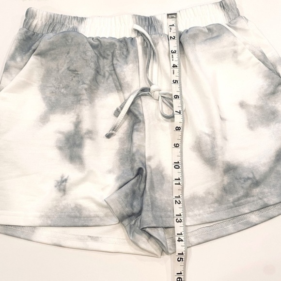 NWOT 2-Piece Tie Dye Loungewear Pajama Set in Gray & White Size Medium - Picture 7 of 10